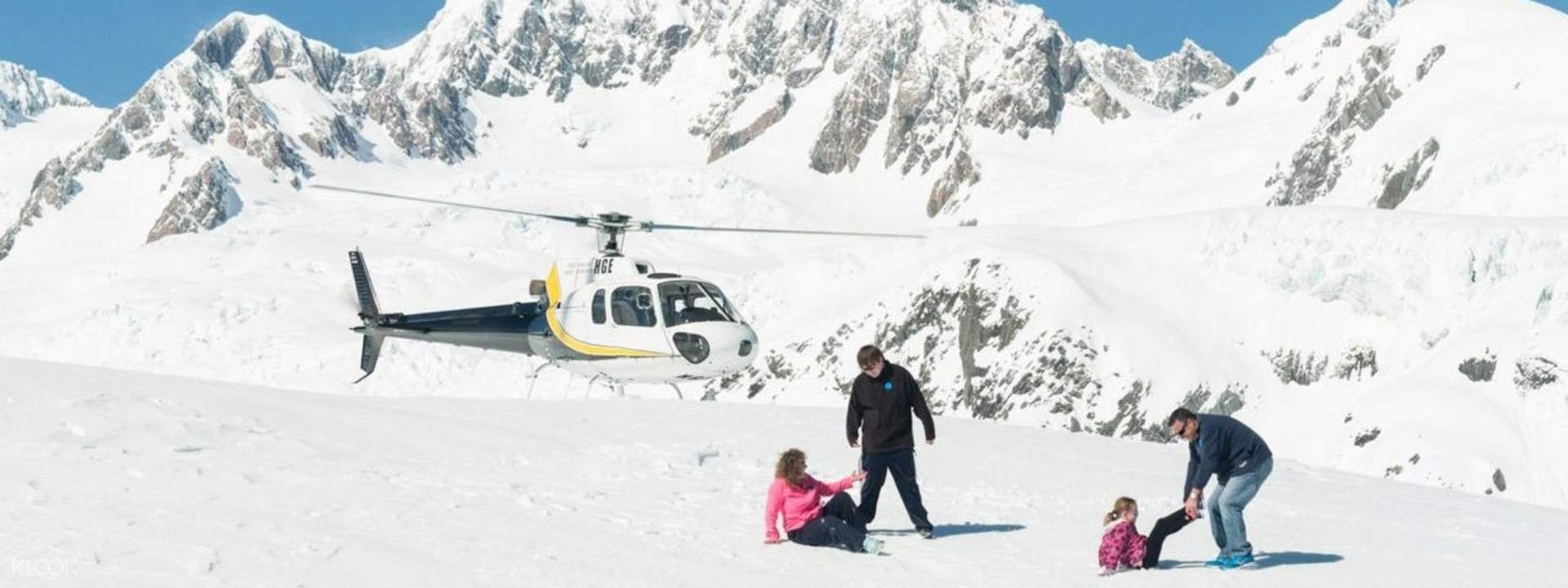 Helicopter Flight (with Snow Landing) in Franz Josef Glacier, New Zealand