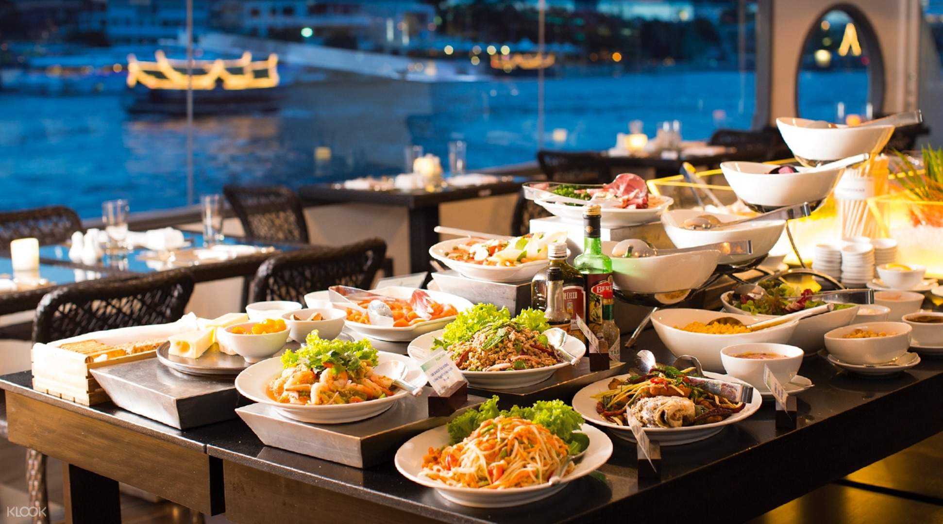 Horizon Dinner Cruise Along The Chao Phraya River By Shangri La Hotel Bangkok