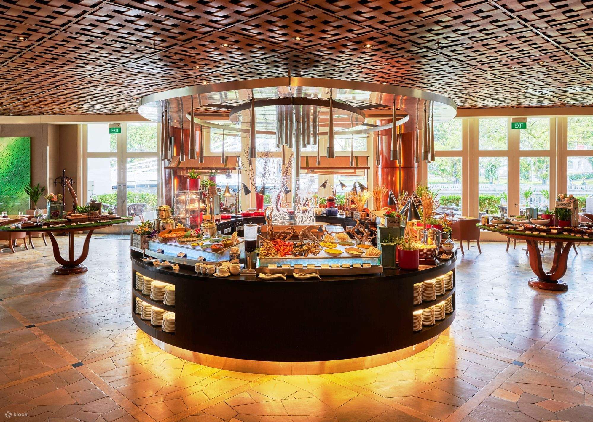 Town Restaurant, The Fullerton Hotel Klook Singapore