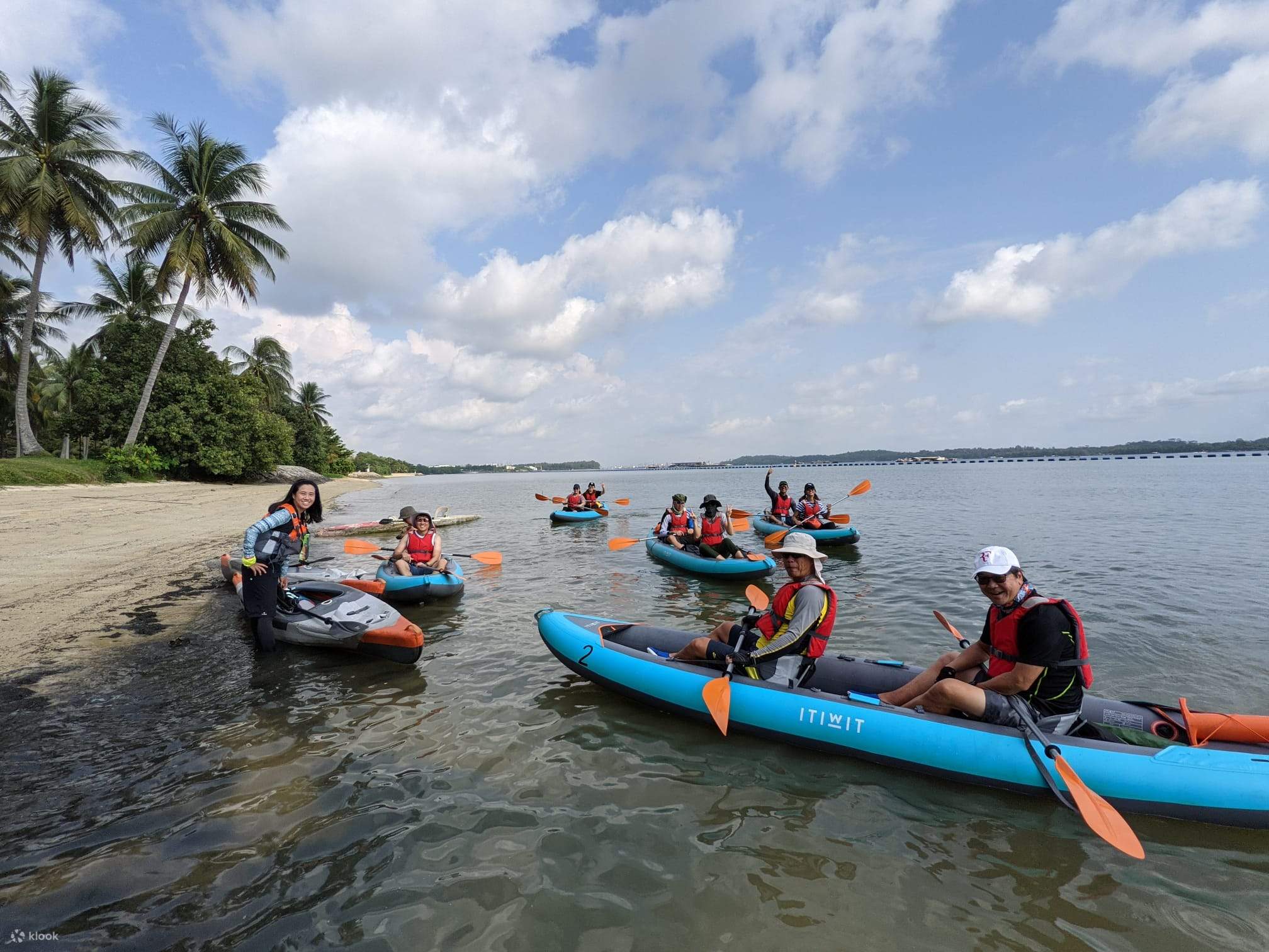Kayak, Stand Up Paddleboard, Banana Boat and Donut at Ola Beach Club -  Klook India