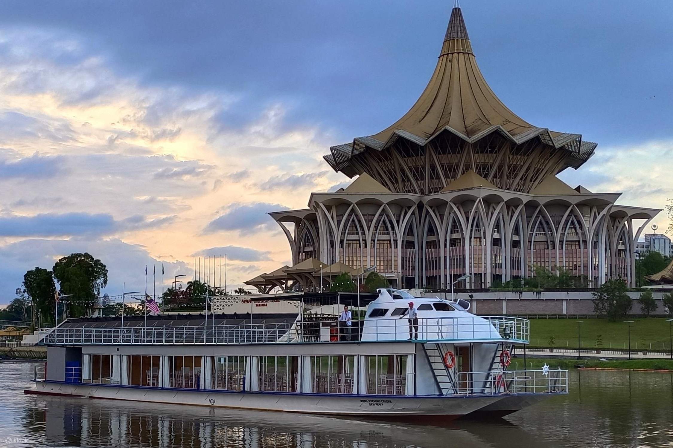 Sarawak Royal Kuching Cruise Experience - Klook