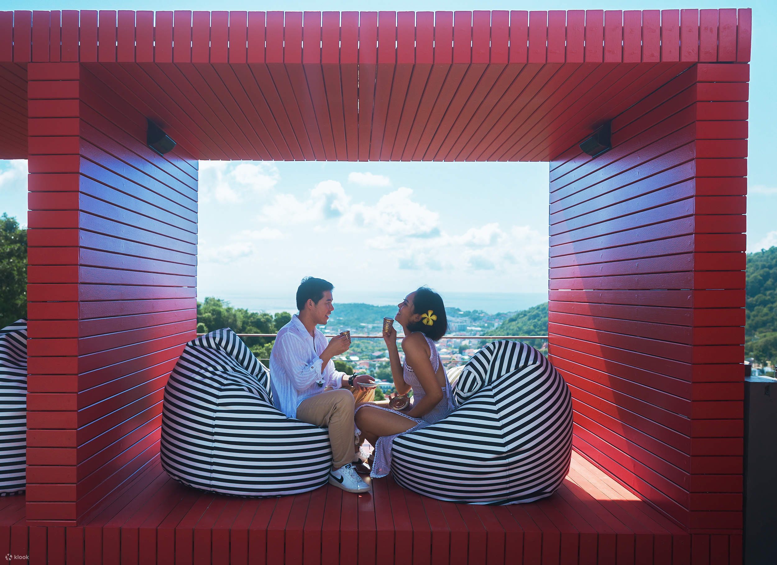 Space engineers база на луне. Oasis игра. космический дом. база на луне. Desert skies seeker.