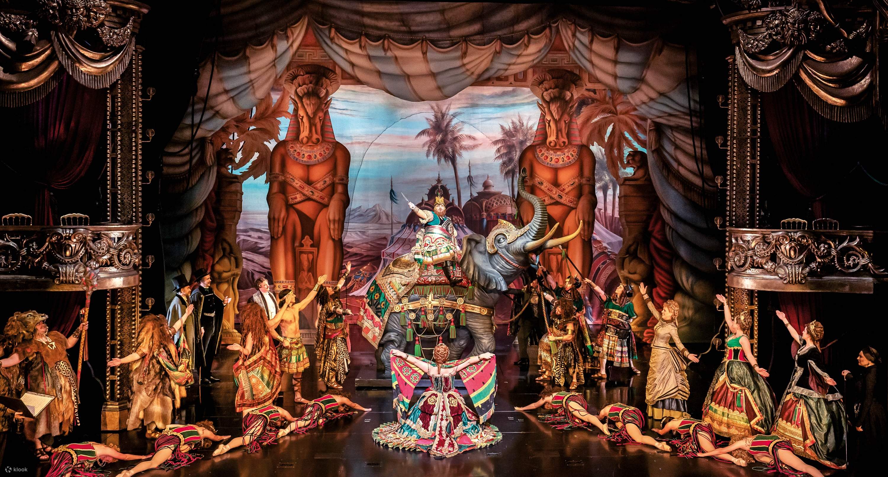 水彩画原画 ロンドンのミュージカル劇場、「オペラ座の怪人」上演中 ミュージカル「オペラ座の怪人」 公演チケットの予約(ロンドン