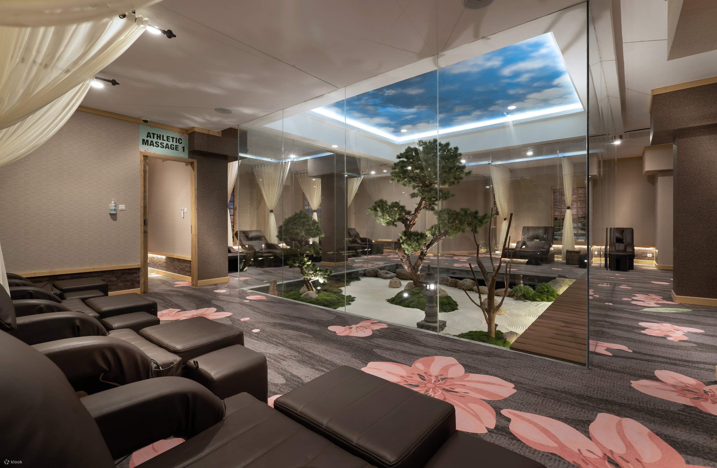 Kokuo Family Massage Reflexology Experience in Jakarta Klook Philippines