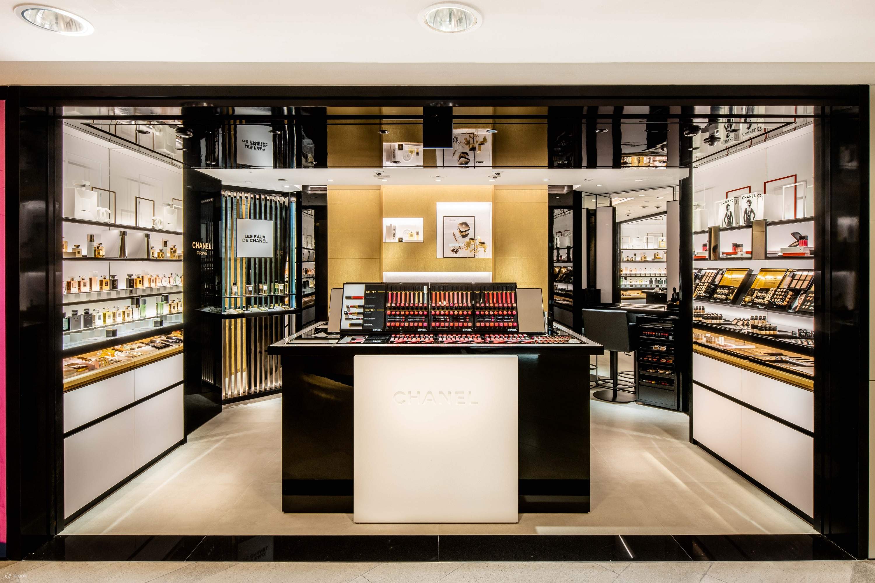 CHANEL PRIV Essential Facial Treatment Experience in Hong Kong Klook India