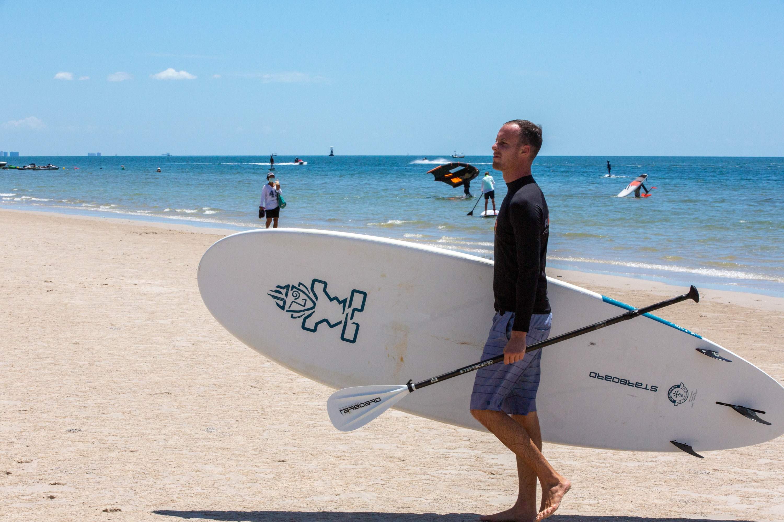 KBAによるホアヒンでのSUPとサーフボード体験 KiteBoarding Asia Klook