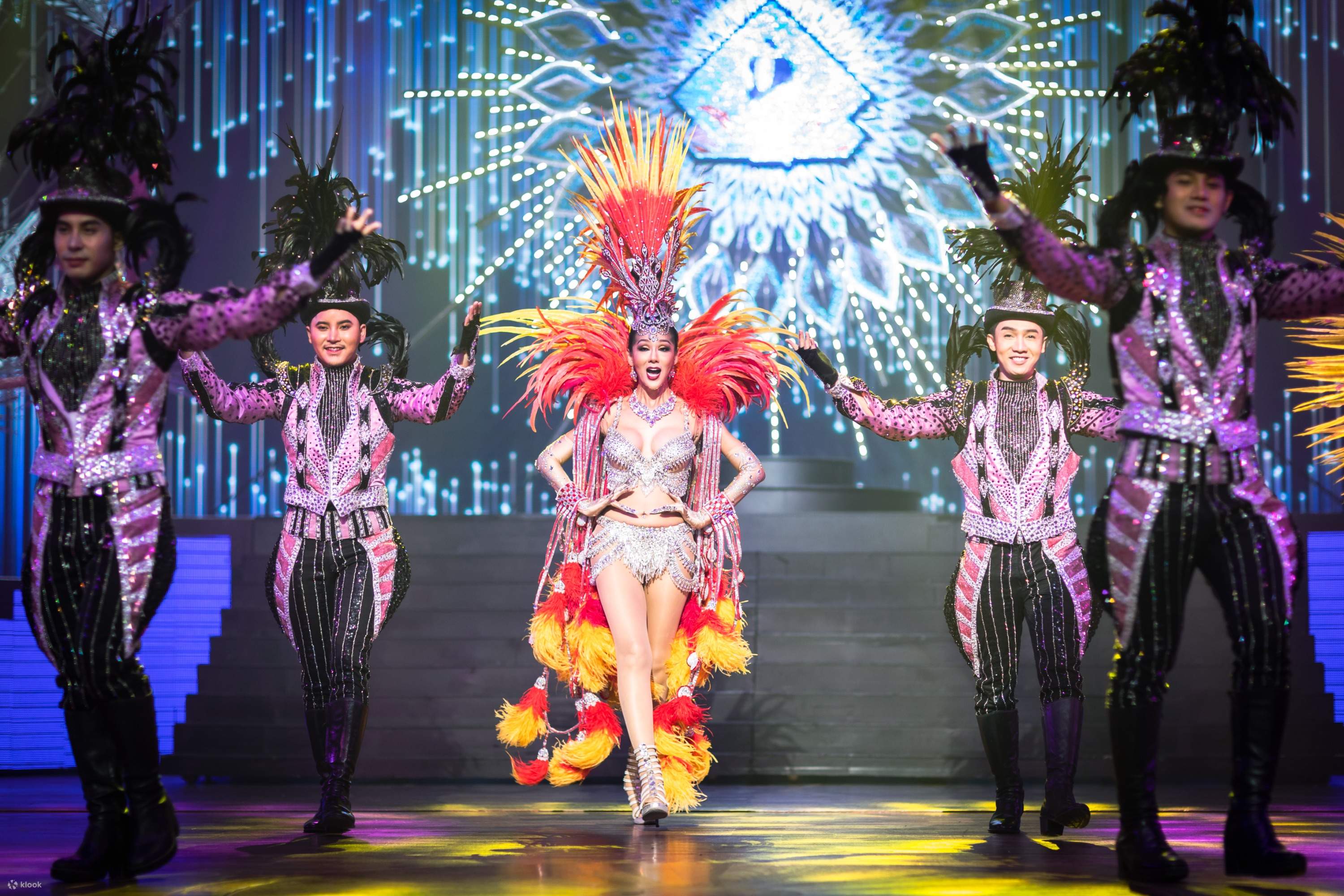 Vé Show Alcazar Cabaret - Klook Việt Nam