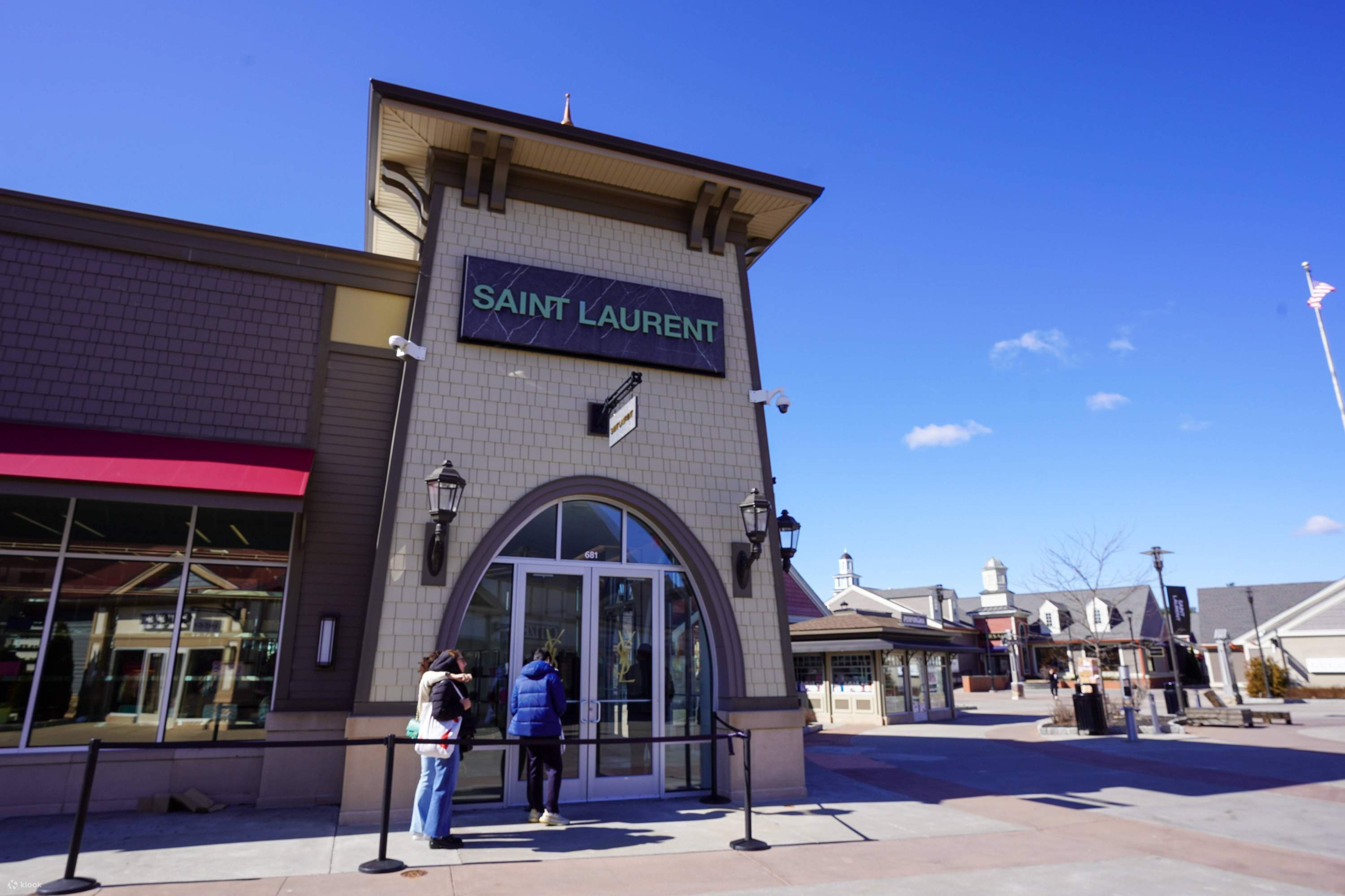 Woodbury Common Premium Outlets Shopping Join In Tour from Manhattan Klook Australia