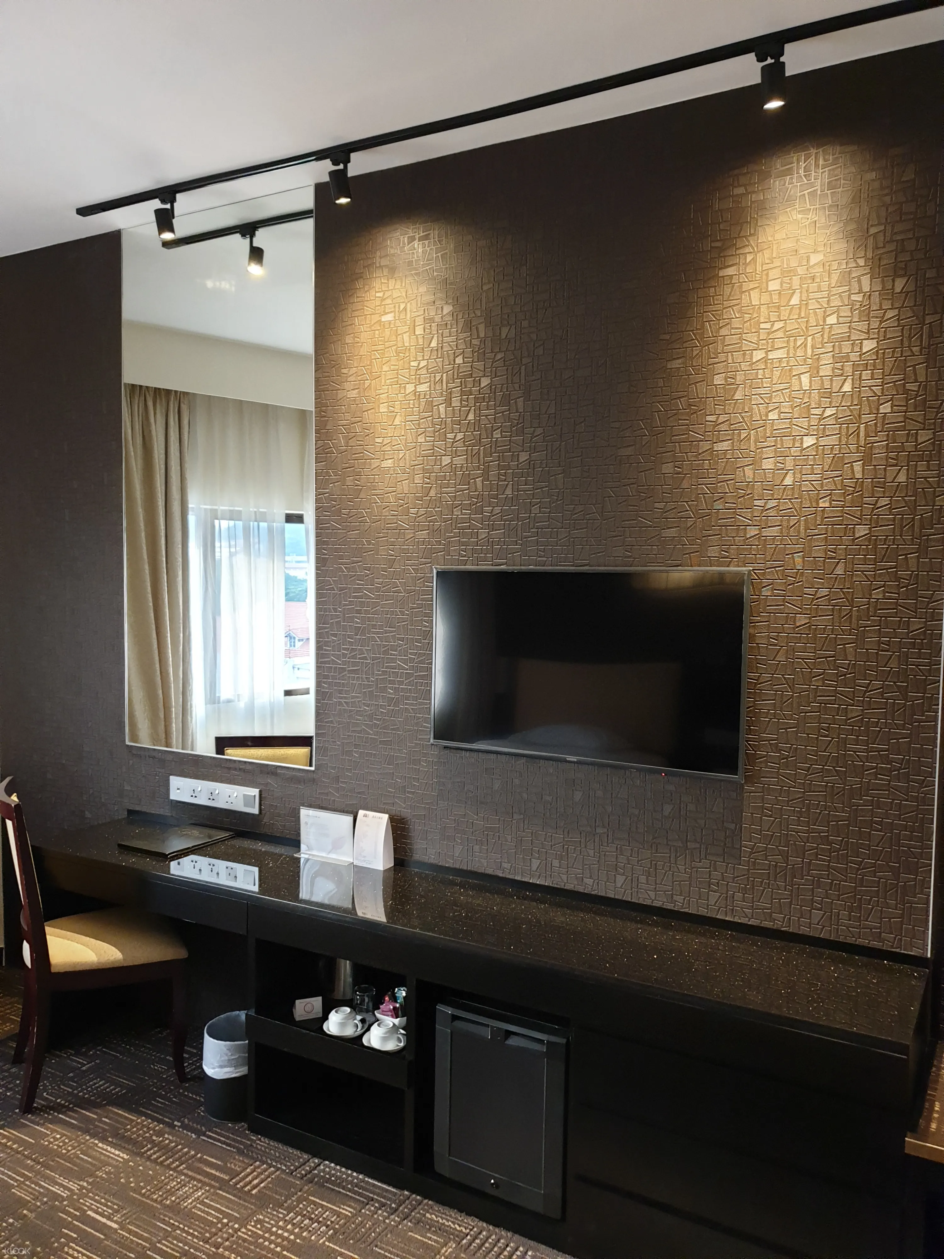 Hotel Royal Queens Singapore 2d1n City Staycation In Executive Room For Couples Klook クルック Hotel Royal Queens Singapore 2d1n City Staycation In Executive Room For Couples Klook クルック