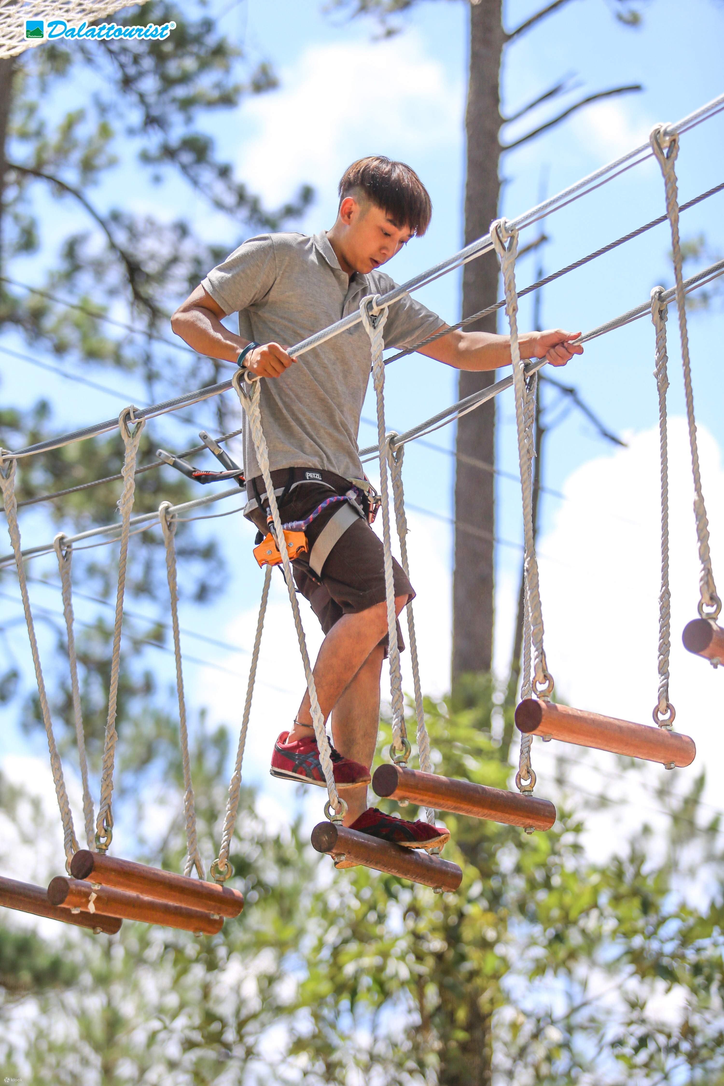 High store ropes course