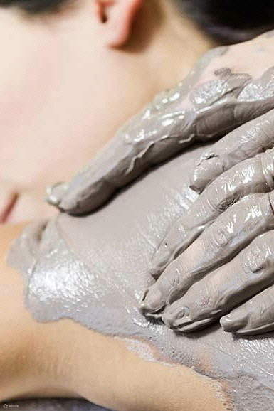 明洞韩式搓澡 & 泥疗体验