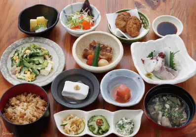 波照间 国际通り店（Okinawa Dining Hateruma）冲縄地料理  - 冲绳