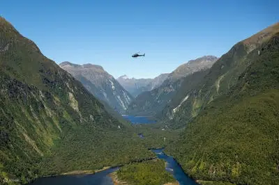 米尔福德峡湾