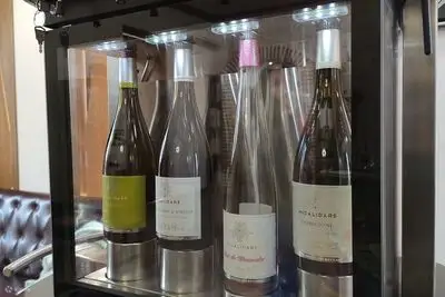 布尔加斯市的精致品酒体验