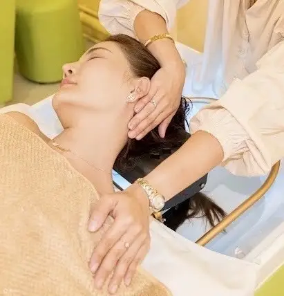 曼谷 Sabaikay 头部按摩睡眠沙龙洗发 (BANGKAPI)