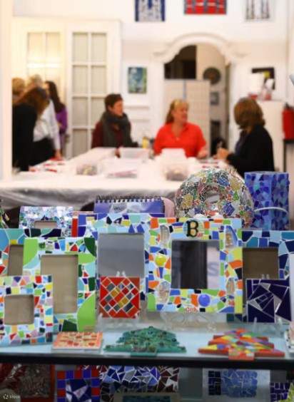 Trencadis Mosaic Class in Barcelona
