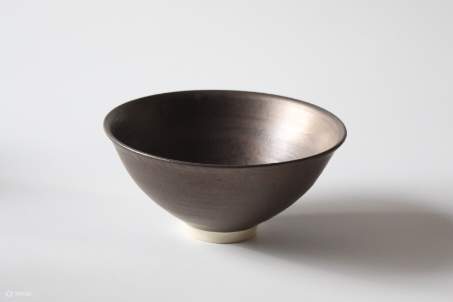 精心製作的紀念器皿，採用正宗的工藝，打造精美器皿。