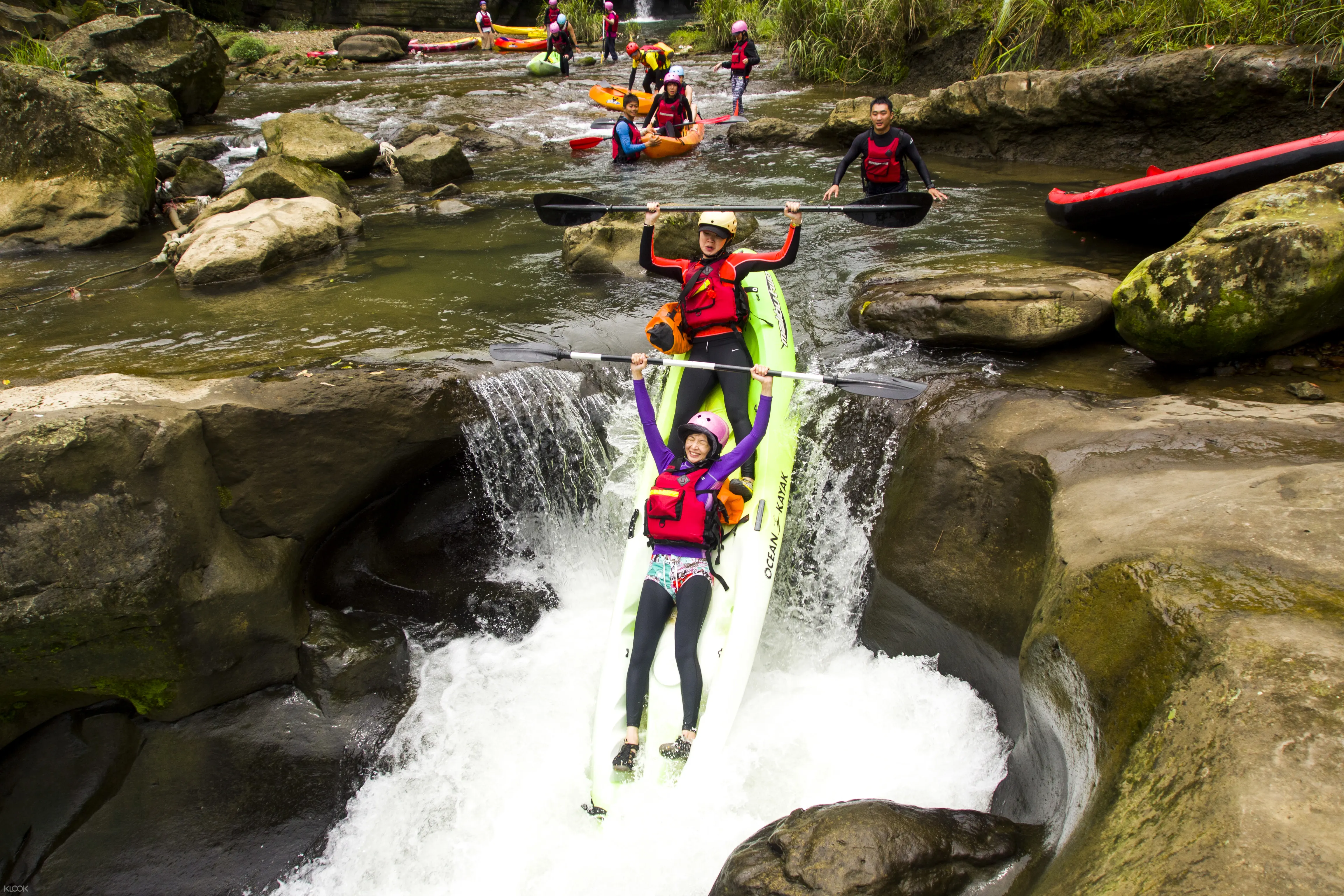 Kayaking At Lingjiao Waterfall Taipei As you can see, by publishing this page, we felt we had an extensive enough of a collection of waterfalling experiences in. kayaking at lingjiao waterfall taipei