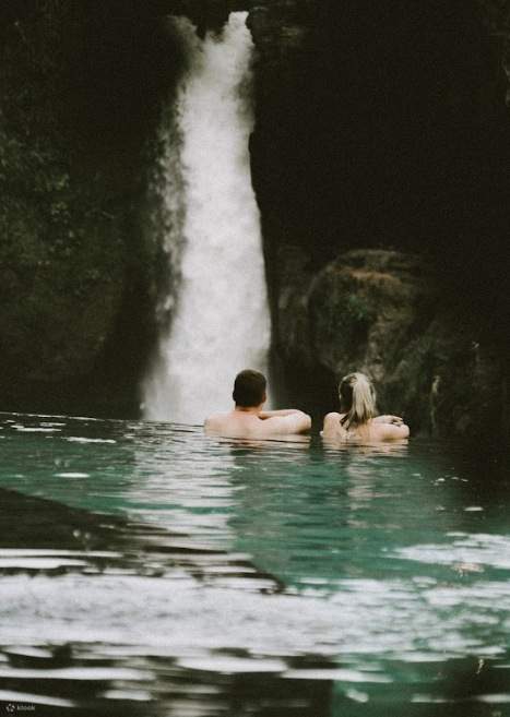 お洒落なオンマ・デイクラブ (OMMA Dayclub) で、友達と楽しい1日を過ごしましょう。