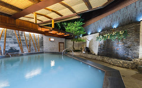 Aguas termales interiores de Spring City Resort