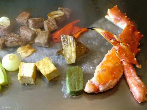 Kaiyutei Sapporo - Crab Banquet in Hokkaido, Sapporo