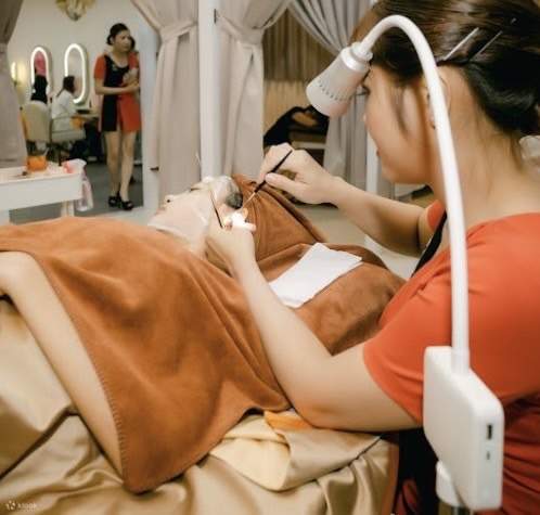 Rosa Vietnamese Hair Shampoo Group - Cupón para Champú Vietnamita para el Cabello y Experiencia de Masaje Vietnamita - Tienda Insignia de Taichung