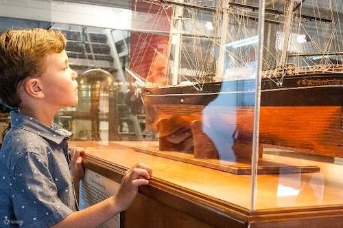 Children visiting the musuem