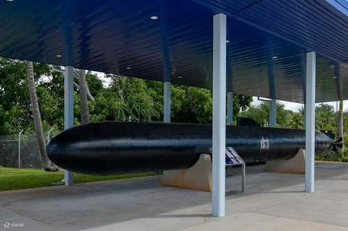 Visita al sottomarino USS Bowfin