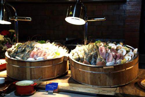 Seafood Buffet at Thale, Akara Hotel Pattaya