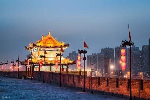 中国鉄道の旅】西安＋成都 4日間3泊グループツアー（西安への高速鉄道