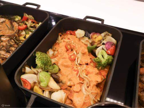 Buffet au Chon Som All Day Dining, Courtyard by Marriott Suvarnabhumi Airport