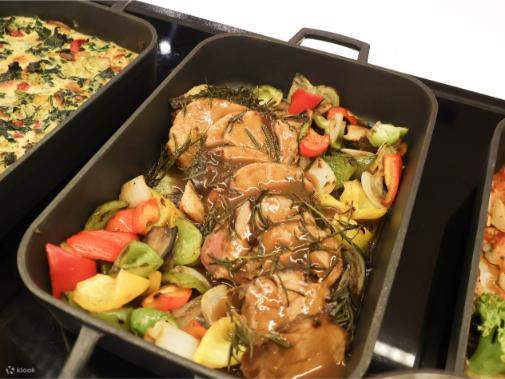 Buffet en Chon Som All Day Dining, Courtyard by Marriott Suvarnabhumi Airport