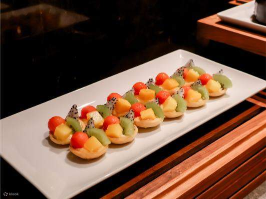 Buffet im Chon Som All Day Dining, Courtyard by Marriott Suvarnabhumi Airport