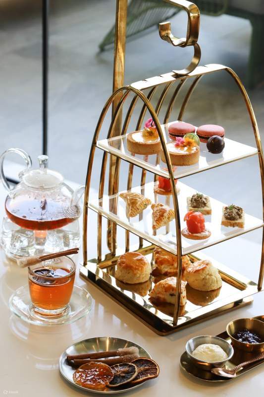 Afternoon Tea at Oort Cloud Tea Room, Grande Centre Point Space Pattaya