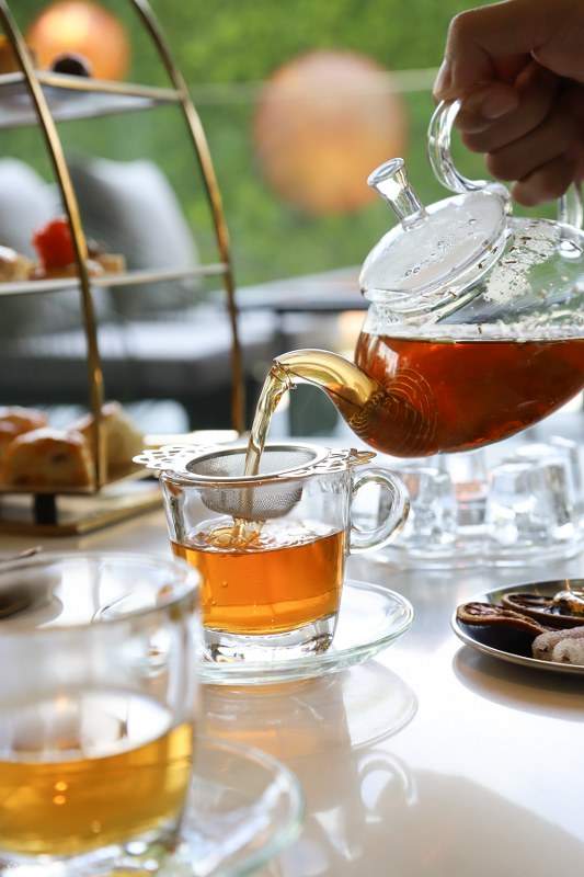 Thé de l'après-midi au salon de thé Oort Cloud, Grande Centre Point Space Pattaya