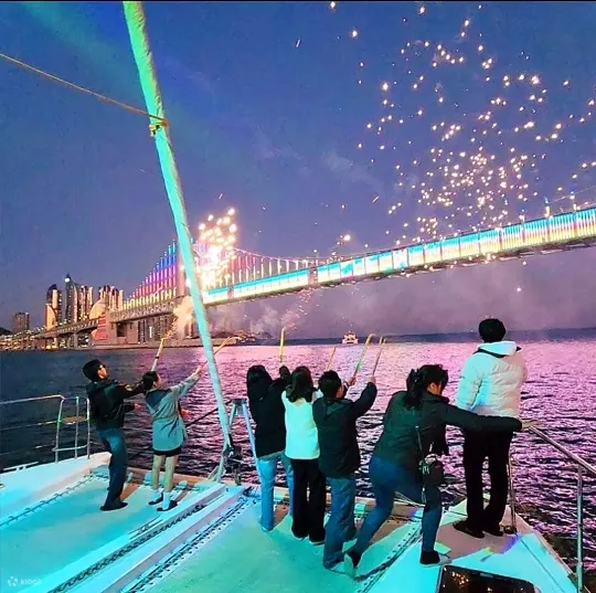游艇君 - 釜山游艇之旅