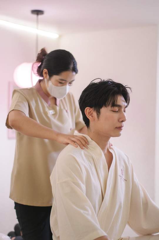 방콕 차이나타운(야오와랏)의 블레시드 핸즈 타이 마사지							