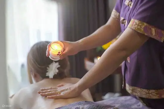 泗水 Kayoon Tirta Ayu Spa Royal Gallery 的水疗体验