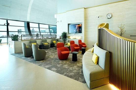 Dubai International Airport Lounge Service by Marhaba Lounge 