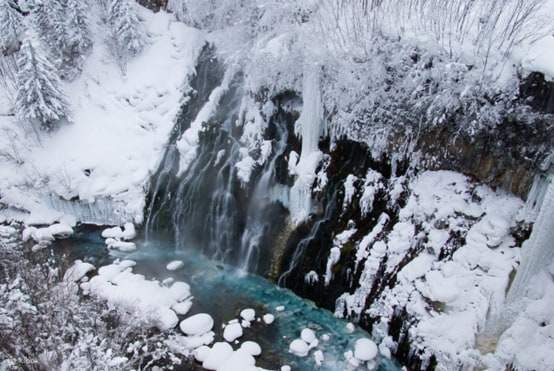 Air Terjun Shirohige