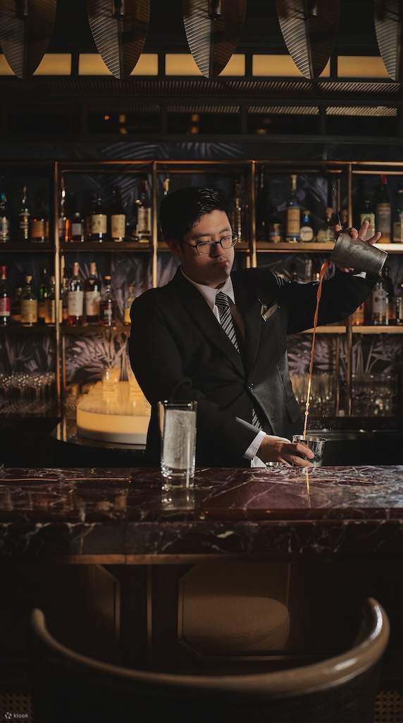 Rogues Bar di InterContinental Bangkok Sukhumvit