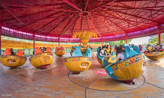 teacup ride at Fangte