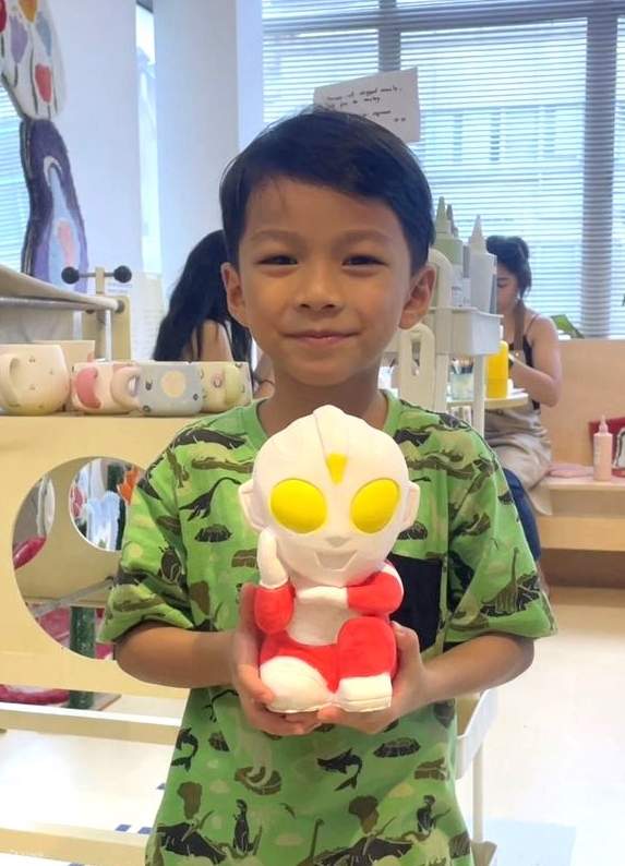 Atelier de peinture sur sculpture par Happy Hour Club Cafe & Workshop