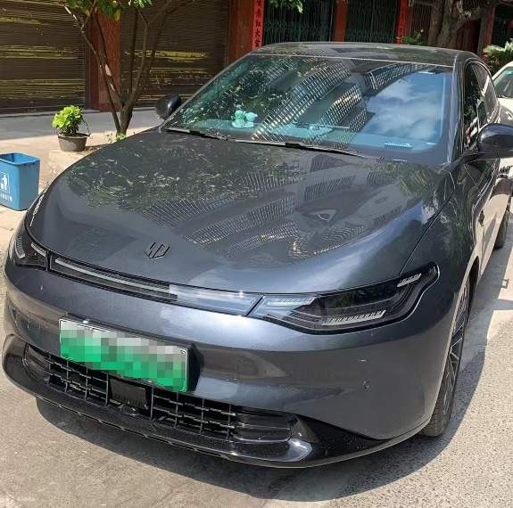 Xe 5 chỗ thoải mái