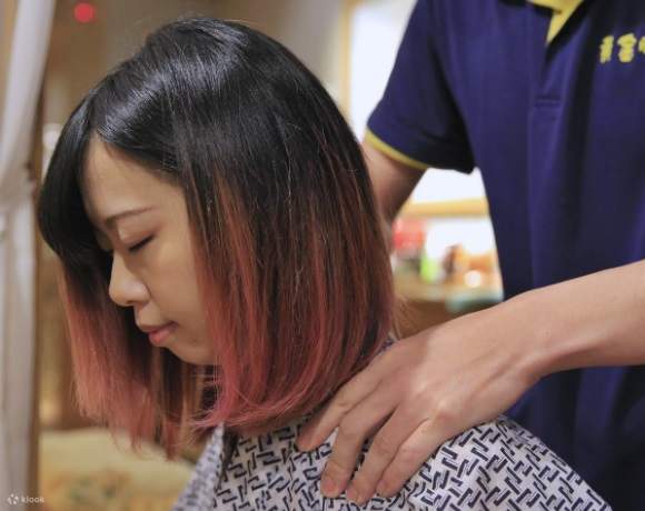 황금발 발 건강 마사지샵 - 마사지 이용권 (타이베이역)