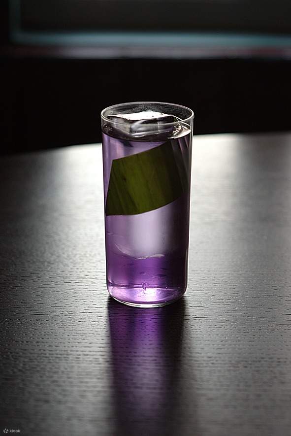 Minuman menggunakan bahan tradisional