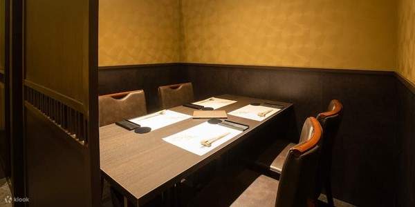 도쿄 스시 성게 스시 아오미 아오야마 지점