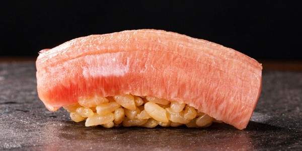 Shibuya Kuroge Wagyu Tetsuban Yaki Rin Tokyo