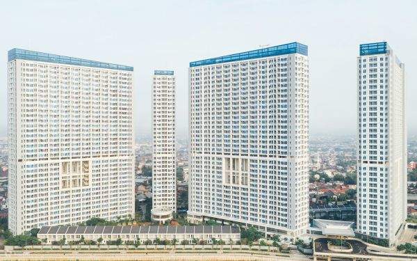 tampak depan Harris Suite Puri Mansion