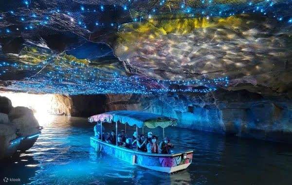 宜蘭: Thuyền điện & Xe đạp nước Sinh thái Làng Dongshan trên Sông Đông